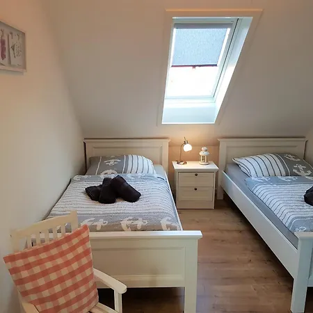 Friesenhaus Annelli, Zweites Zuhause In Greetsiel Apartament *