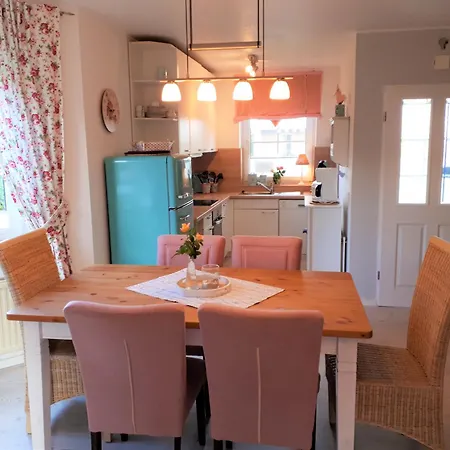 Friesenhaus Annelli, Zweites Zuhause In Greetsiel Apartament